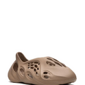 ADIDAS YEEZY YEEZY FOAM RUNNER "CLAY TAUPE" SNEAKERS