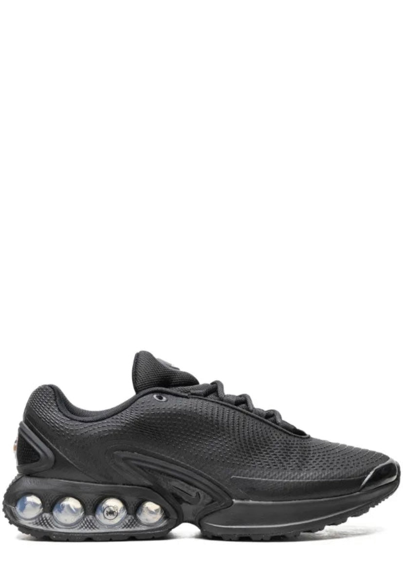 Nike Air Max Dn “Tripple Black”