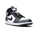 Jordan 1 Mid sneakers