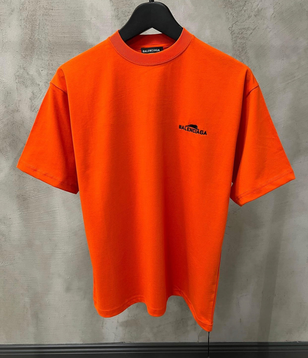 BALENCIAGA